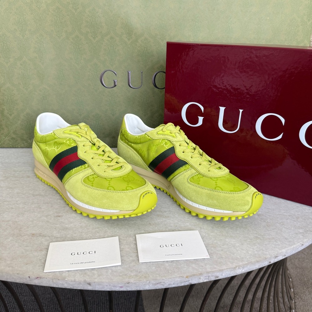 Gucci 832461 Men's‎ Canvas Green GG Re-Motion sneaker, Size 9